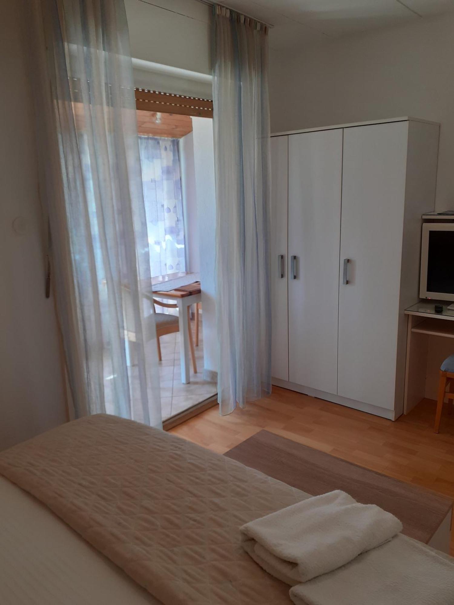 Guesthouse Apartment Bozica Bol Zewnętrze zdjęcie