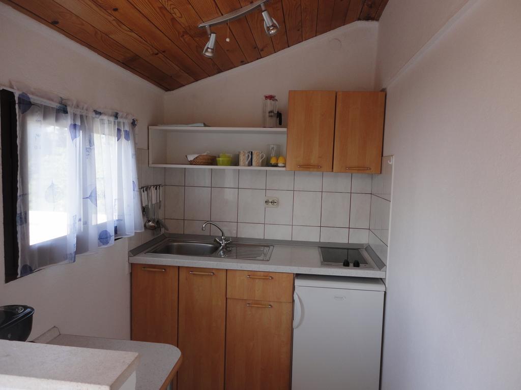 Guesthouse Apartment Bozica Bol Zewnętrze zdjęcie