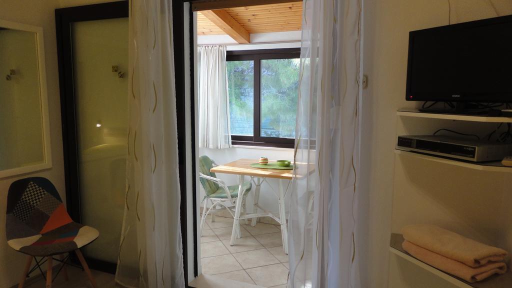 Guesthouse Apartment Bozica Bol Zewnętrze zdjęcie
