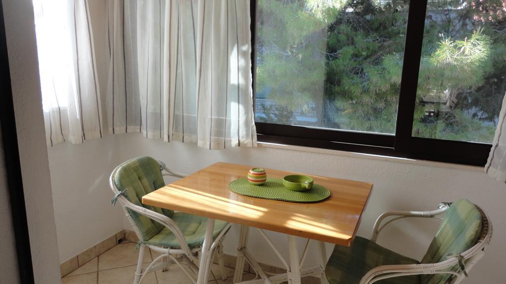 Guesthouse Apartment Bozica Bol Zewnętrze zdjęcie